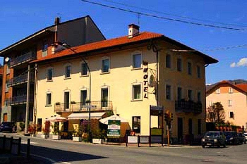 & Grossa 3*